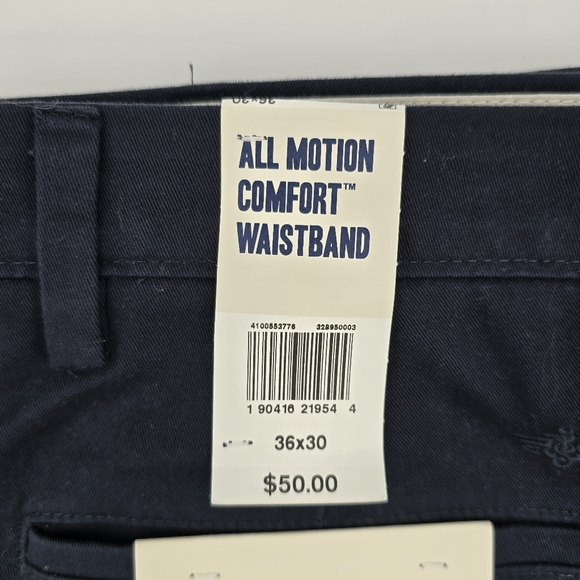 NWT Dockers Easy Khaki Cladsic Fit Pleated Wrinkle-Free Pants, Mens 36x30, Navy - Picture 4 of 16